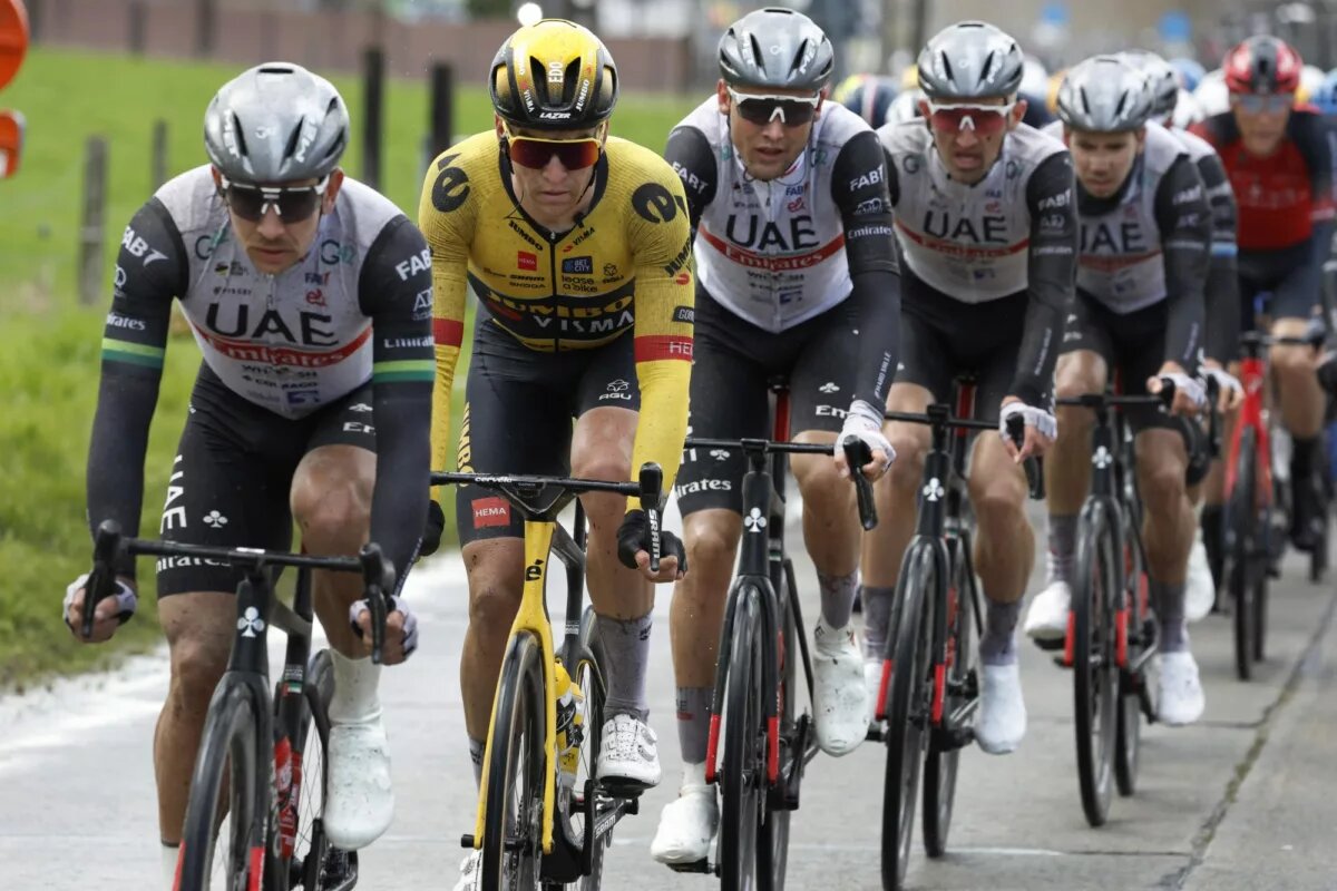 Harelbeke — Belgium — cycling — Ryan Gibbons (PSA / UAE-Team Emirates) — Edoardo Affini (ITA / Team Jumbo-Visma) — Sjoerd Bax (NED / UAE-Team Emirates) — Mikkel Bjerg (DEN / UAE-Team Emirates) pictured during 65th E3 Saxo Classic (1.UWT) a one day race between Harelbeke and Harelbeke(204.1km) — Photo: Dion Kerckhoffs/Cor Vos © 2023  📷
