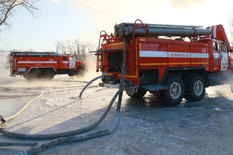     За минувшие сутки в Барнауле ликвидировали три пожара Олег УКЛАДОВ