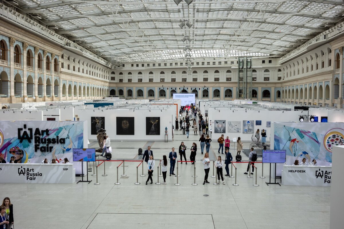 Ярмарка современного искусства ART RUSSIA // Фото: пресс-служба арт-кластера «Таврида»