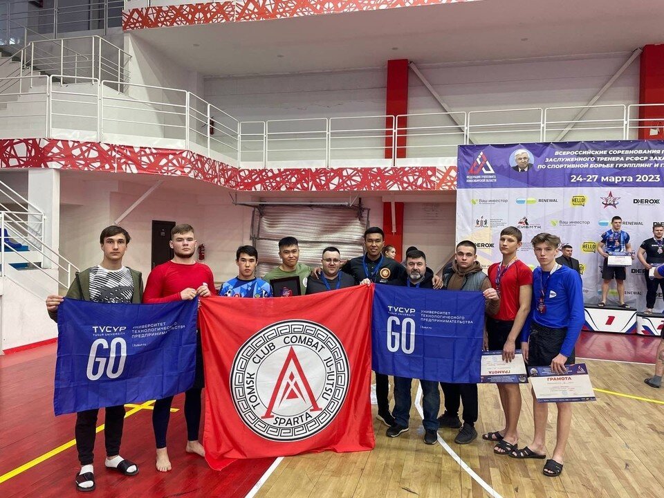     Более 500 спортсменов из 23 субъектов страны боролись за призовые места.  Пресс-служба администрации Томской области