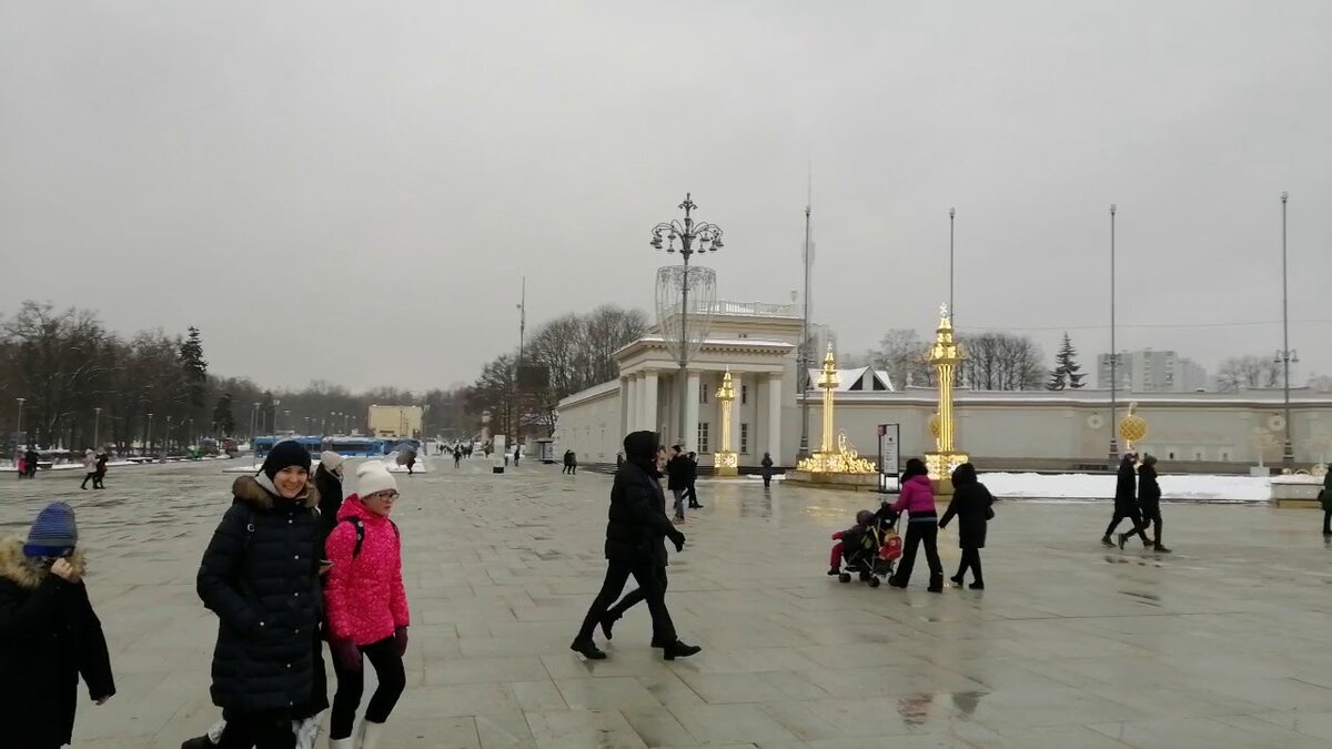Москва, возле ВДНХ.