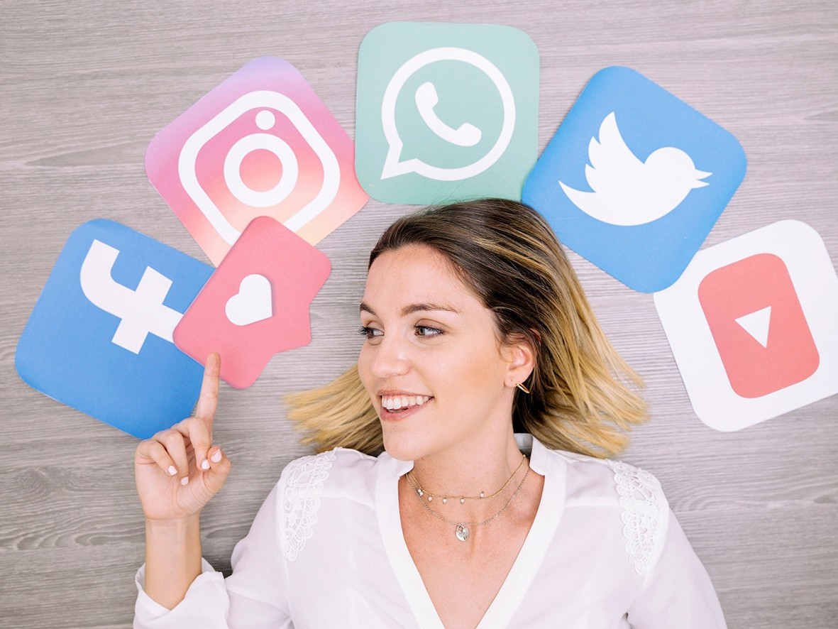 Соцсеть разработка. Социальная сеть (интернет). В социальных сетях. Продвижение в социальных сетях. Контент в социальных сетях.