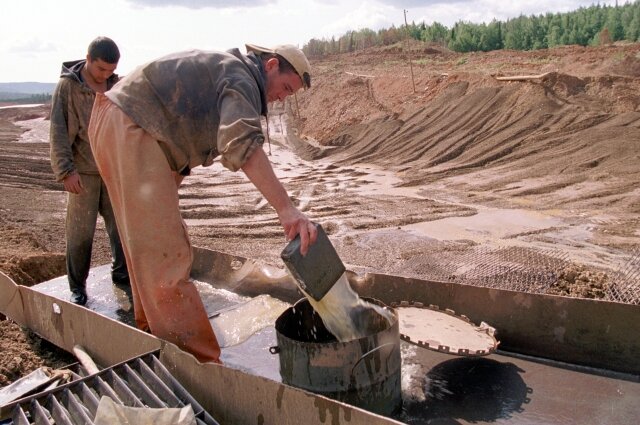    Добыча золота физлицами уже давно существует. Просто сейчас они объединяются в так называемые артели. Фото:  www.globallookpress.com/  Vitaly Ivanov