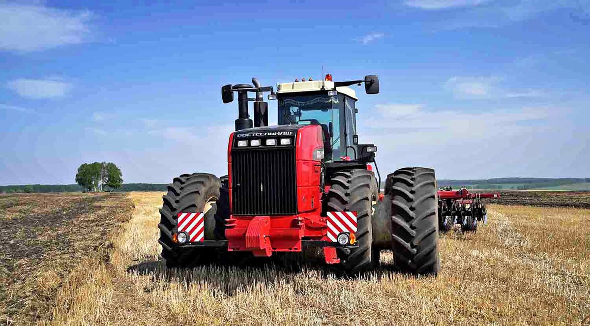 Мтз 60 трактор. Птц кировец. Выставка белагро 2023 в минске. Трактор который выпускали молдова. Сервисное оборудование для сельхозтехники.