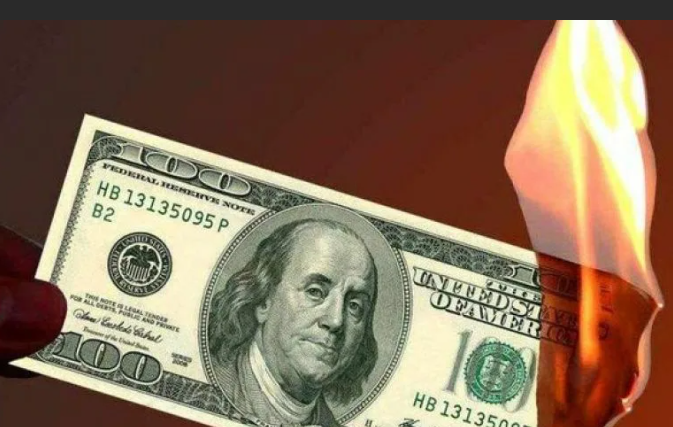 Доллар все? (фото с сайта 3mv.ru)