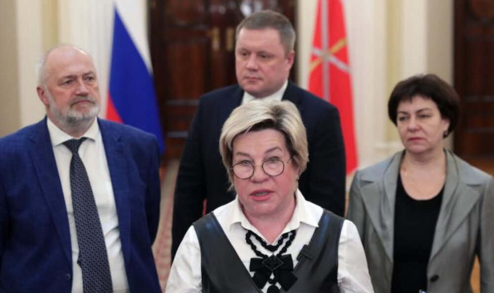 Депутаты фракции «Справедливая Россия-за правду» в парламенте Санкт-Петербурга вышли из партии. 