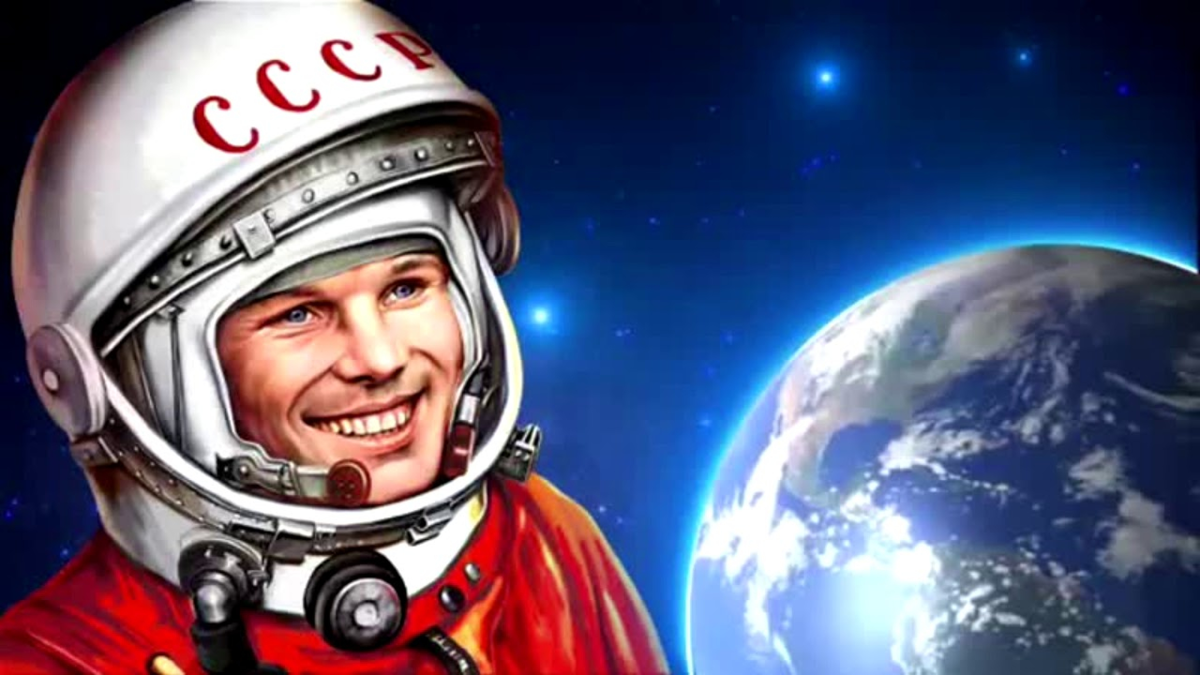 Первый космонавт видео. Ю А Гагарин первый космонавт.