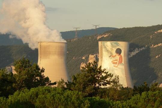    Bloomberg: Европа решила найти замену российскому урану