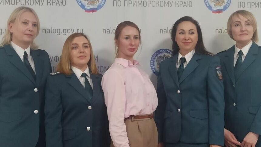     О том, как идет декларационная кампания-2023, кто должен сдавать декларацию, какие ошибки допускают налогоплательщики и сколько в крае миллиардеров, рассказали в налоговой инспекции Приморья.