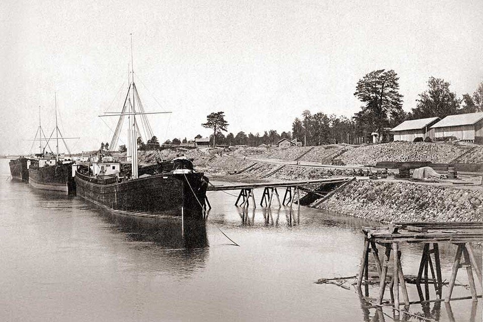    Первые причалы Западно-Сибирского пароходства у Кривощековского выселка. Фото: Музей Новосибирска