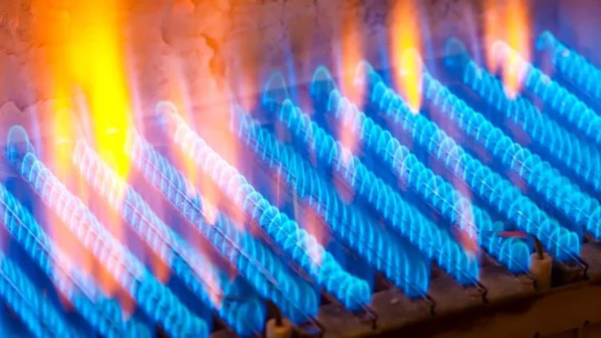 Пламя газовой горелки. Горение горелки. Горение газа. Горение горелки. Газовый огонь.