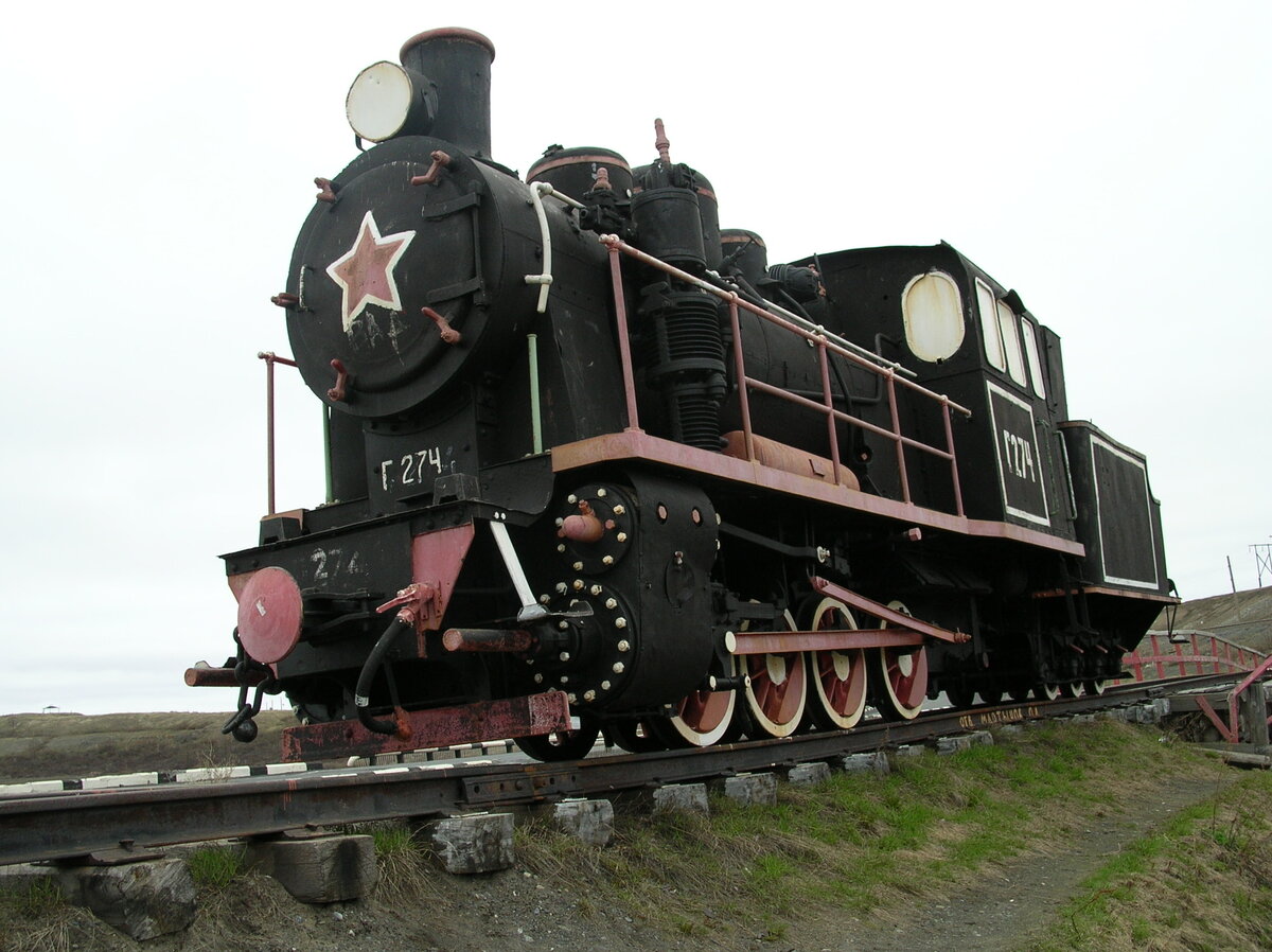 Памятник паровозу на река Амбарная.