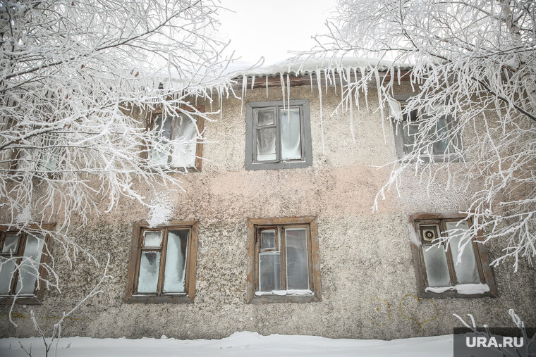    Зимой температура в школах и детсаду Юрюзани опустилась до плюс восьми градусов