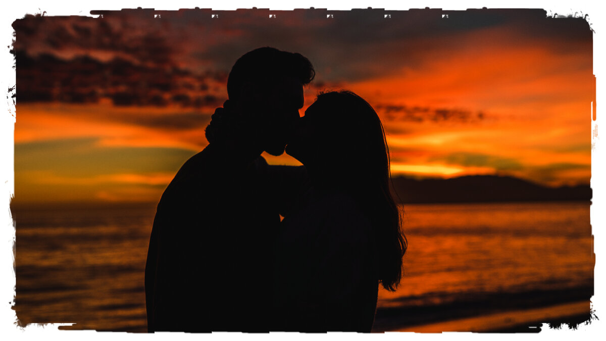  266 200    Love Kiss       royalty-free - iStock