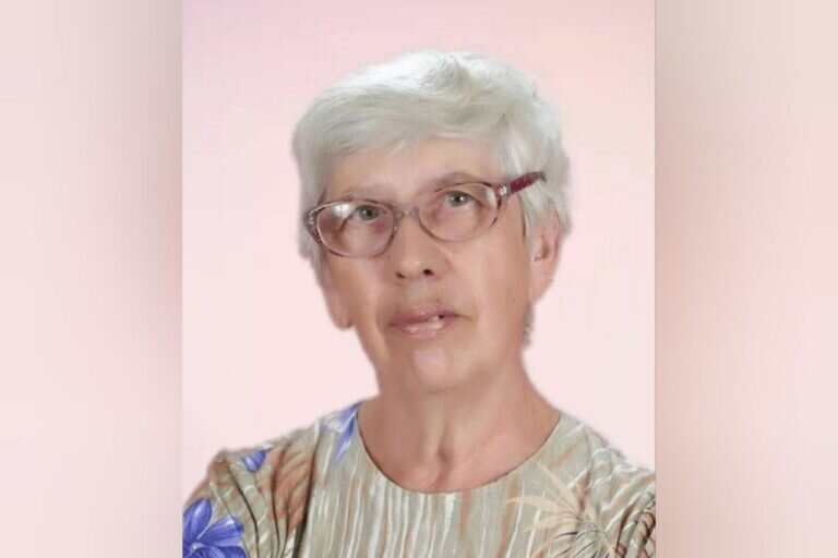    Учитель Кваркенского района Валентина Бурлак помогает школьникам освоить иностранный язык Кристина Просвиркина