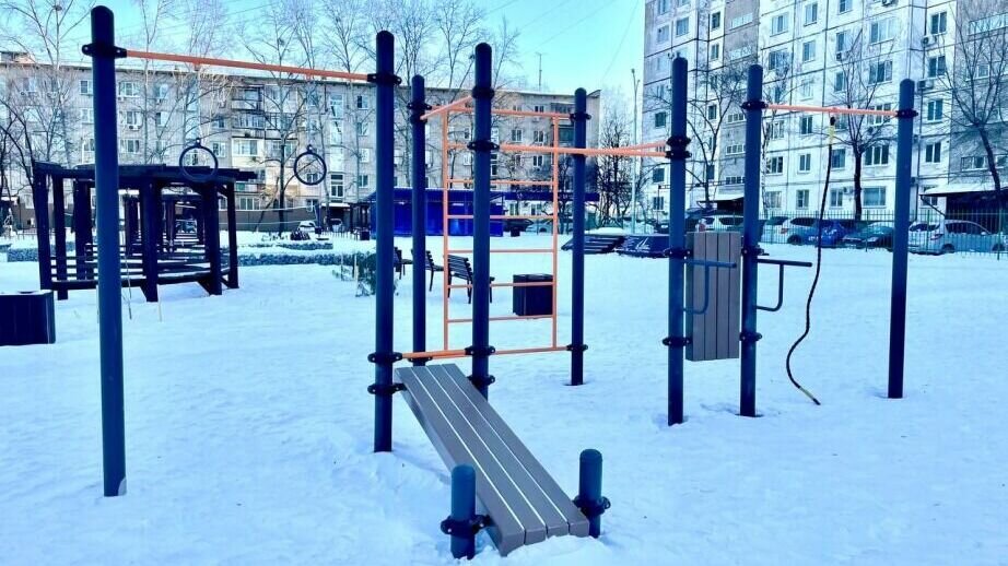     В регионе определен перечень дворов, которые благоустроят по федеральному проекту по программе «1000 дворов на Дальнем Востоке». На эти цели выделено 562 млн рублей из федеральной казны.
