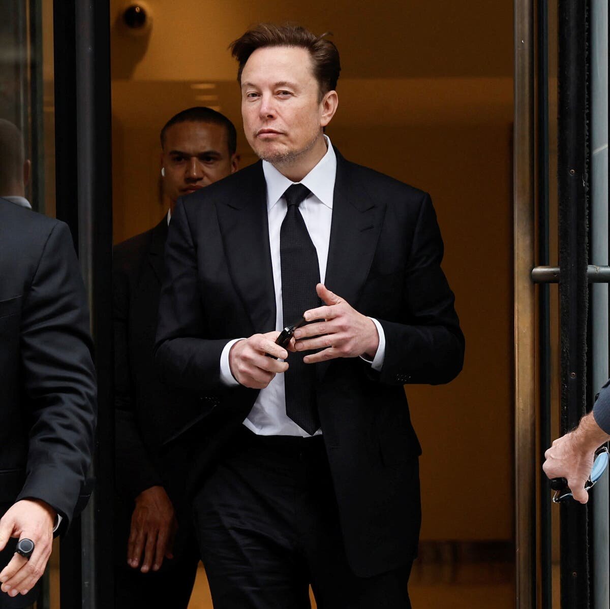 Адвокаты директоров Илона Маска и Tesla утверждали, что его пакет заработной платы стал результатом строгого процесса принятия решений.