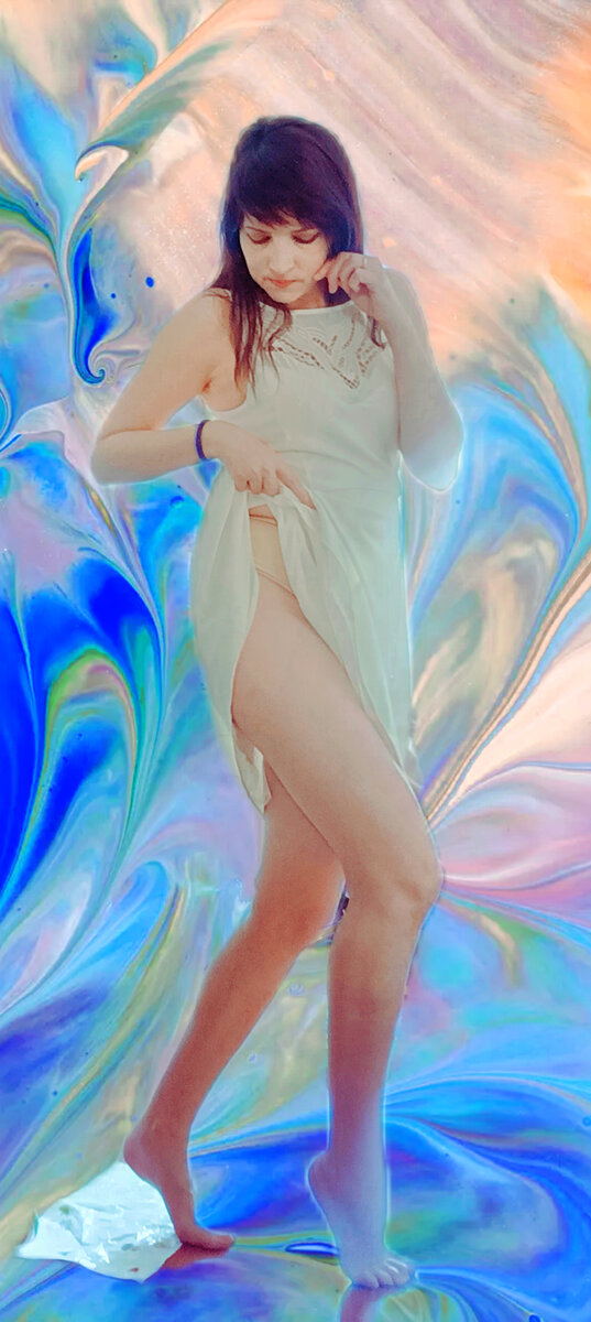 Бельё телесного цвета лучше скрывает то, что вы хотите скрыть.