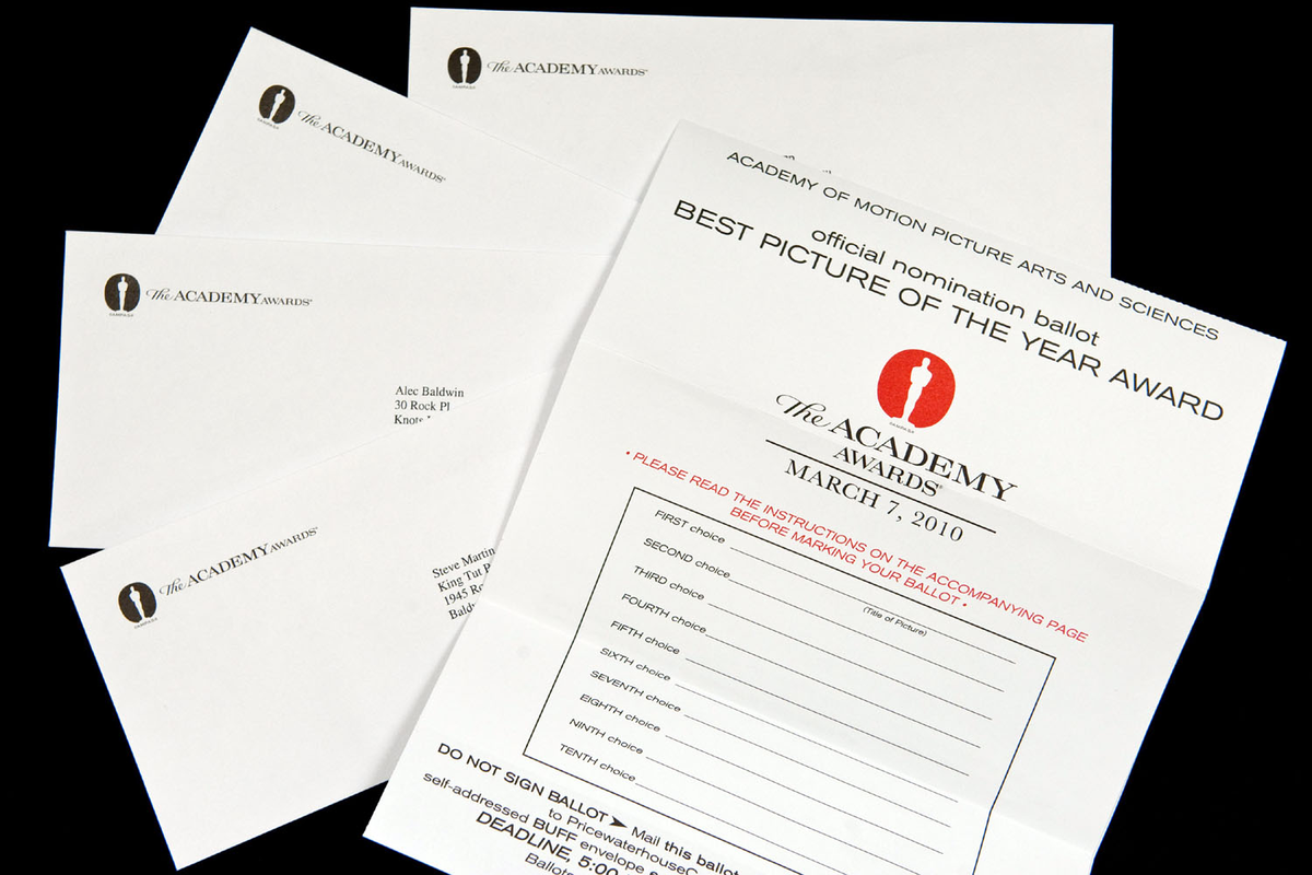 Бюллетень голосования за лучший фильм, где нужно не просто поставить галочку, а сделать выбор предпочтения.