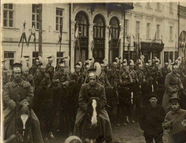 1-е Тверские кавалерийские командные курсы, 1918 г. Источник: ГОСКАТАЛОГ.РФ