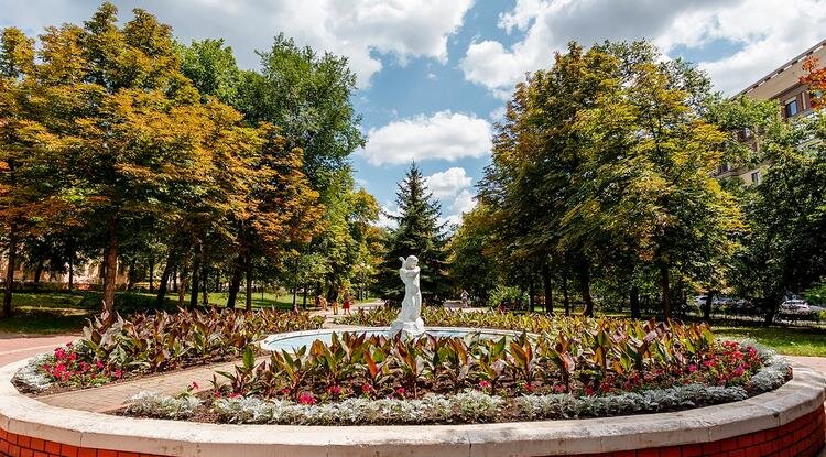 То, что от фонтана осталось.  👉