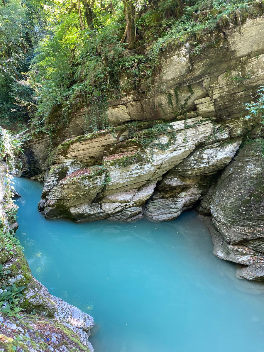 Голубая лагуна в прекрасном Адлере 🏞️