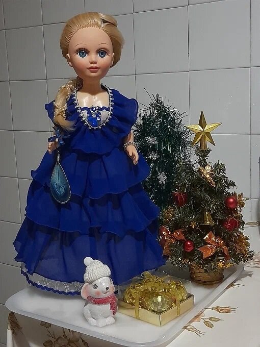 Новогоднее платье для куклы леди Санта