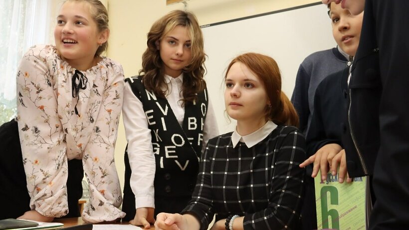    Школьники ©