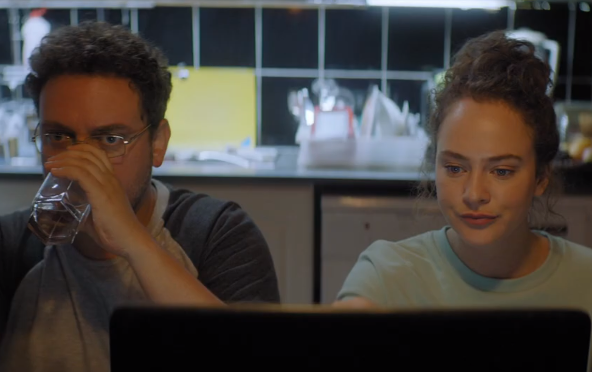 Кадр к фильму «Свободные отношения» (2022)