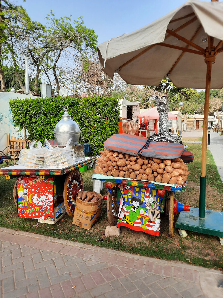 В Рамадан в Египте все преображается - украшается символами, принятыми в этот период