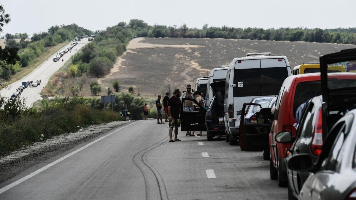 "Дорога жизни" между Запорожьем и Васильевкой. Фото из соцсетей