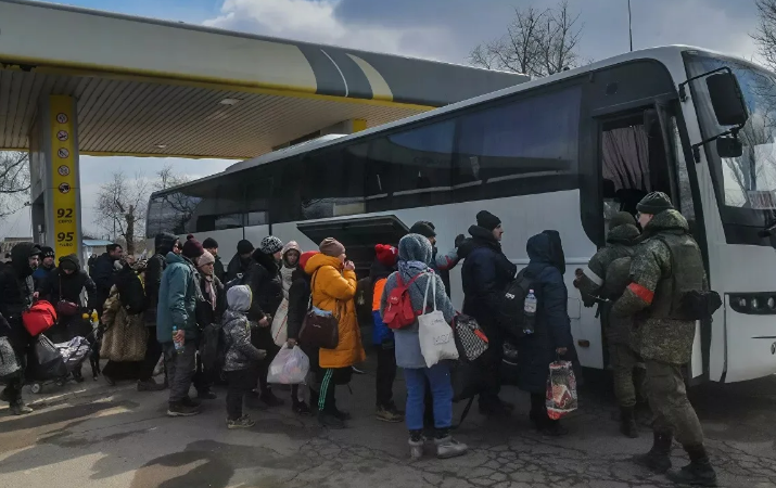 Фото из открытых источников. Точно на таком автобусе уезжали и мы. 