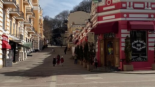 Где снимали чебурашку город. Съемки Чебурашки в Кисловодске. Дом Чебурашки в Кисловодске.