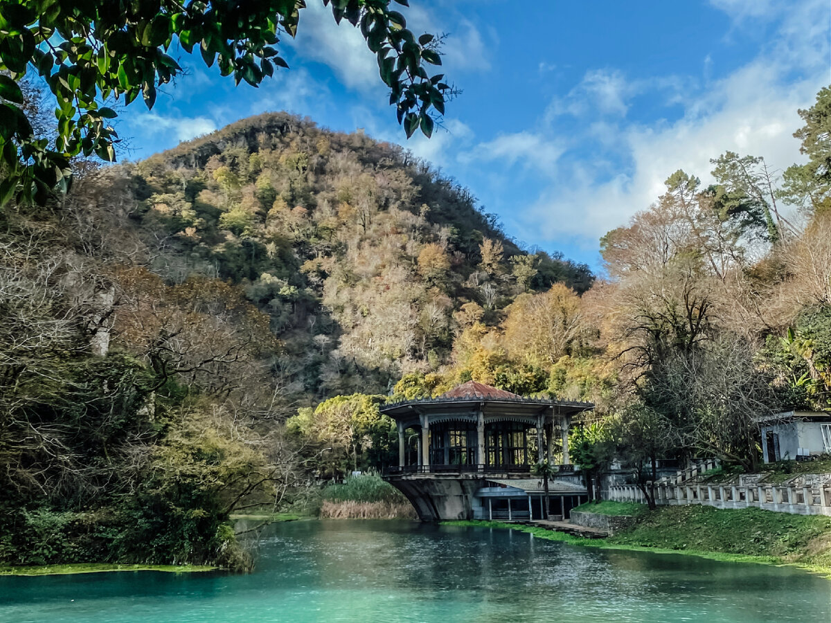 Железнодорожная станция Псырцха в Новом Афоне.