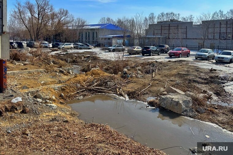    Власти планируют засыпать котлован