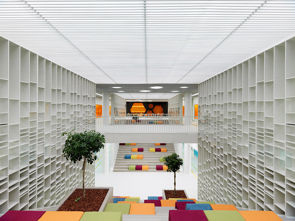 Международная школа Короля Абдаллы в Саудовской Аравии