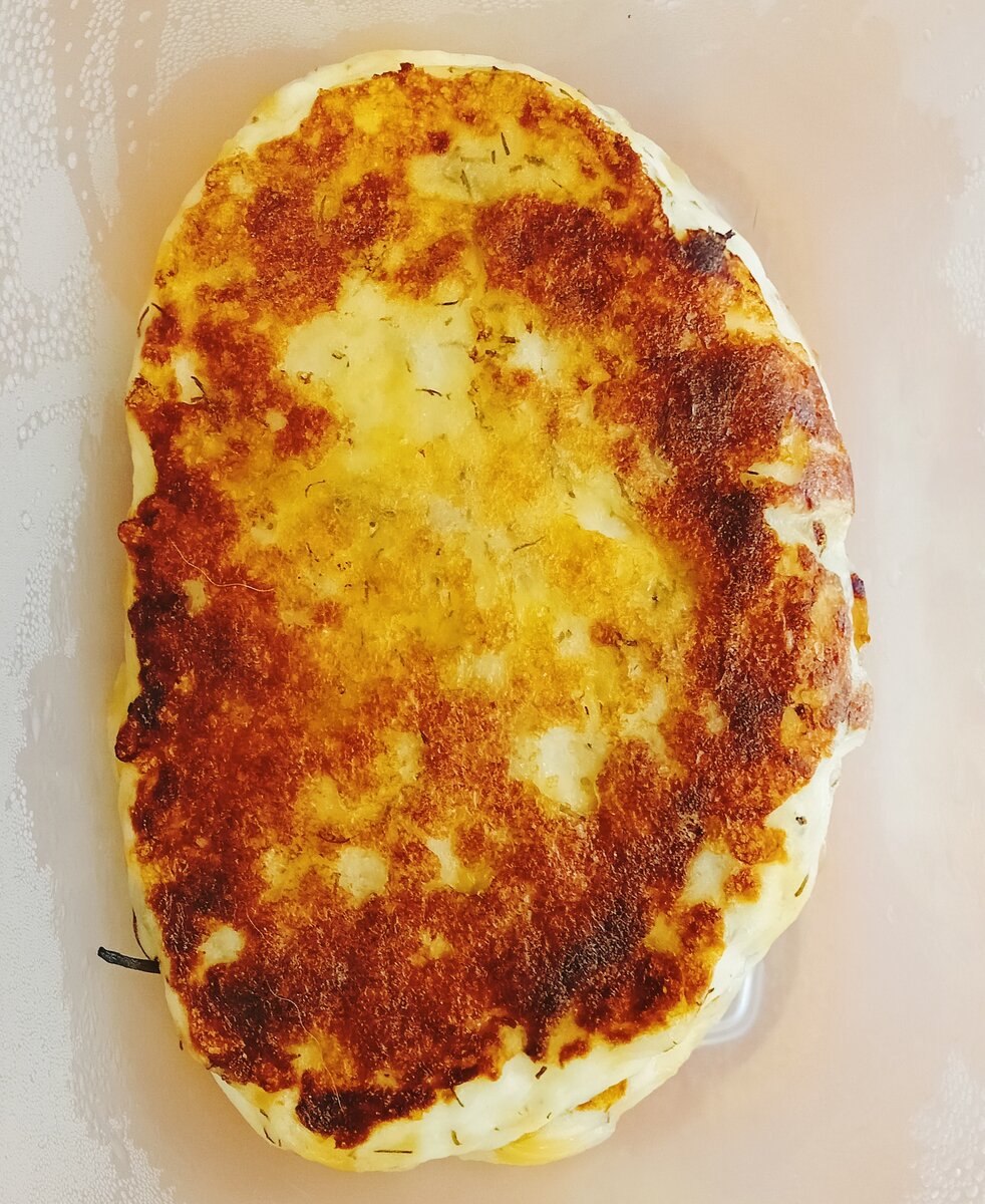 Творог, сыр, яйцо, мука. 406 ккал.