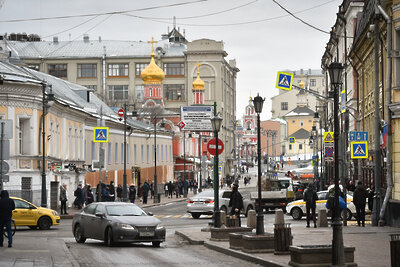    Улица весной в Москве ©Александр Манзюк РИАМО