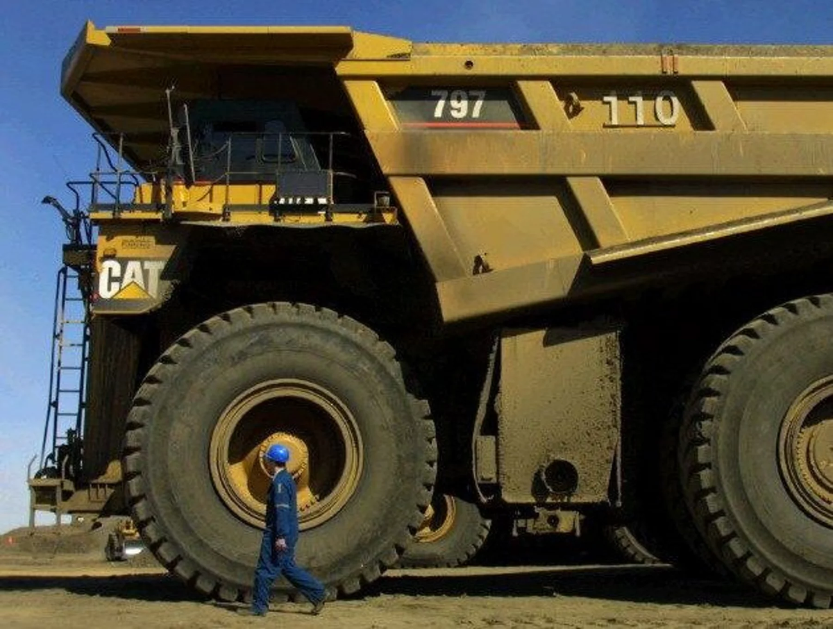 Cat 797