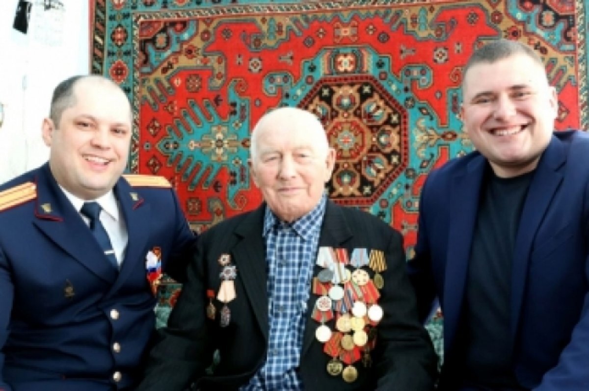    Ветеран из Красноярского края оборонял Ленинград и бился с Вермахтом под Белгородом.