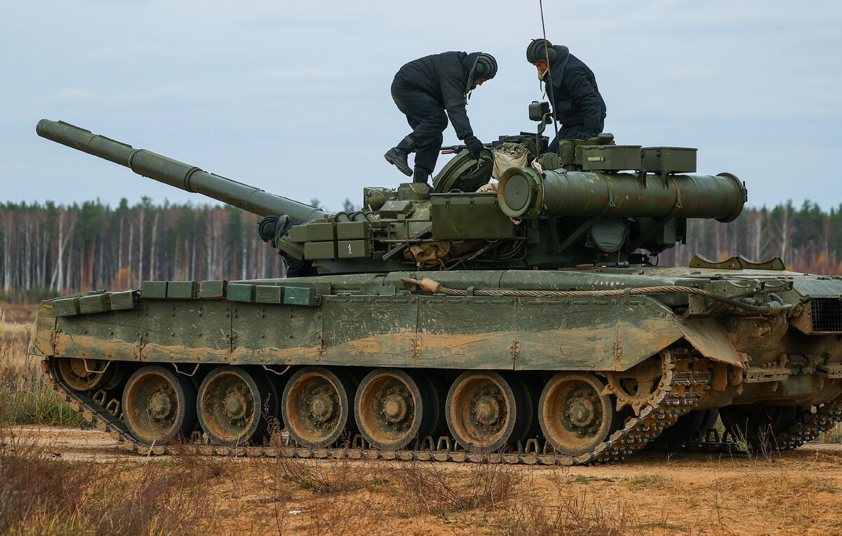    Танк Т-80  Владимир Смирнов/ТАСС