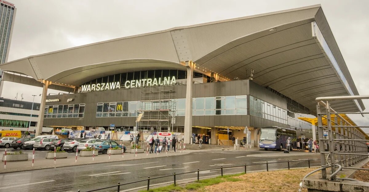 Варшавский ж.д. вокзал.  Центральный.  фото: картинки  яндекса.