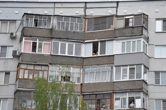    Может ли одна УК одновременно обслуживать больше сотни домов?