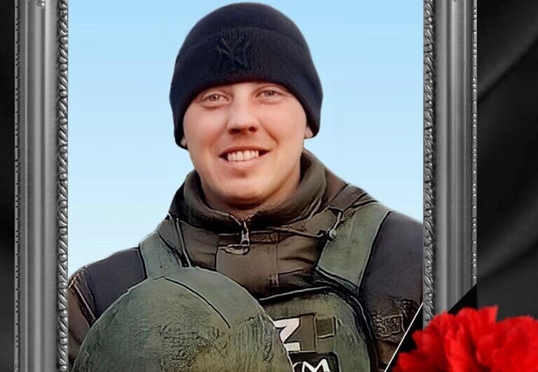    В Первомайском районе в последний путь проводили погибшего в ходе СВО Виктора Шумилина Кристина Просвиркина