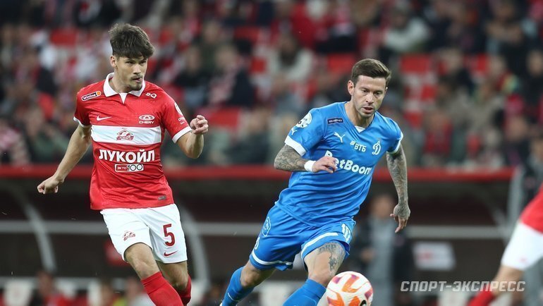    Игровой момент в матче «Спартак» — «Динамо».Федор Успенский