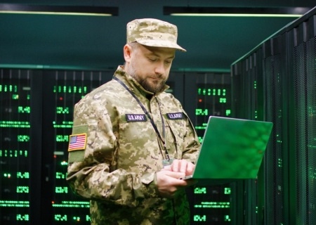    CNN сообщил о слежке американских спецслужб за Зеленским