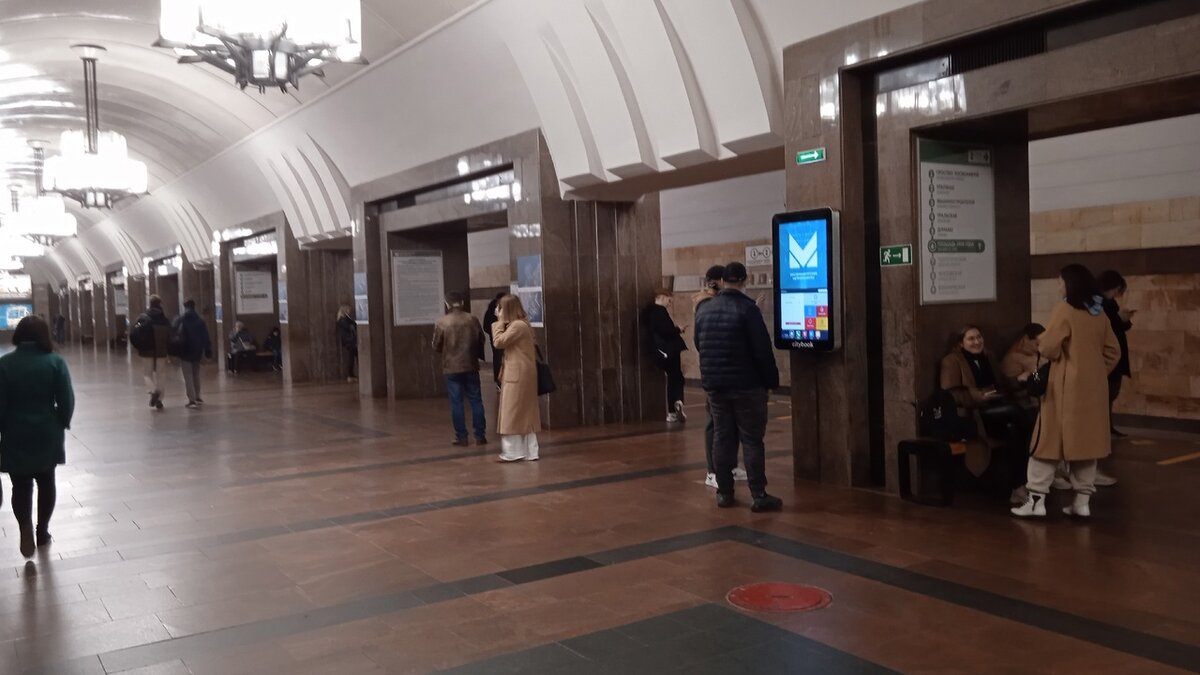 Метростанция "Площадь 1905 года" в Екатеринбурге