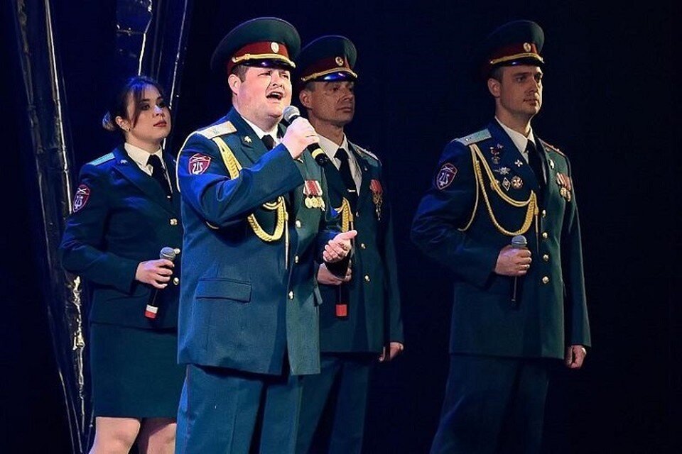     Всего в фестивале участвуют более 350 человек.
