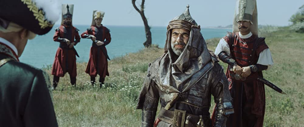 Турецкие воины в фильме выглядят как ряженые на базаре из сказок Шахерезады