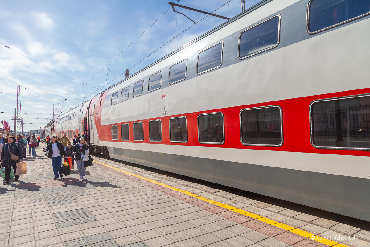 Двухэтажный поезд Москва — Воронеж